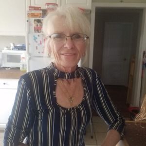 Meet your Posher, Paula